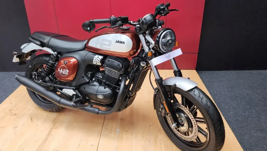 Jawa 42 FJ: ₹2.10 लाख में Neo‑Retro स्टाइल, 334 cc पावर और Dual‑ABS फीचर के साथ